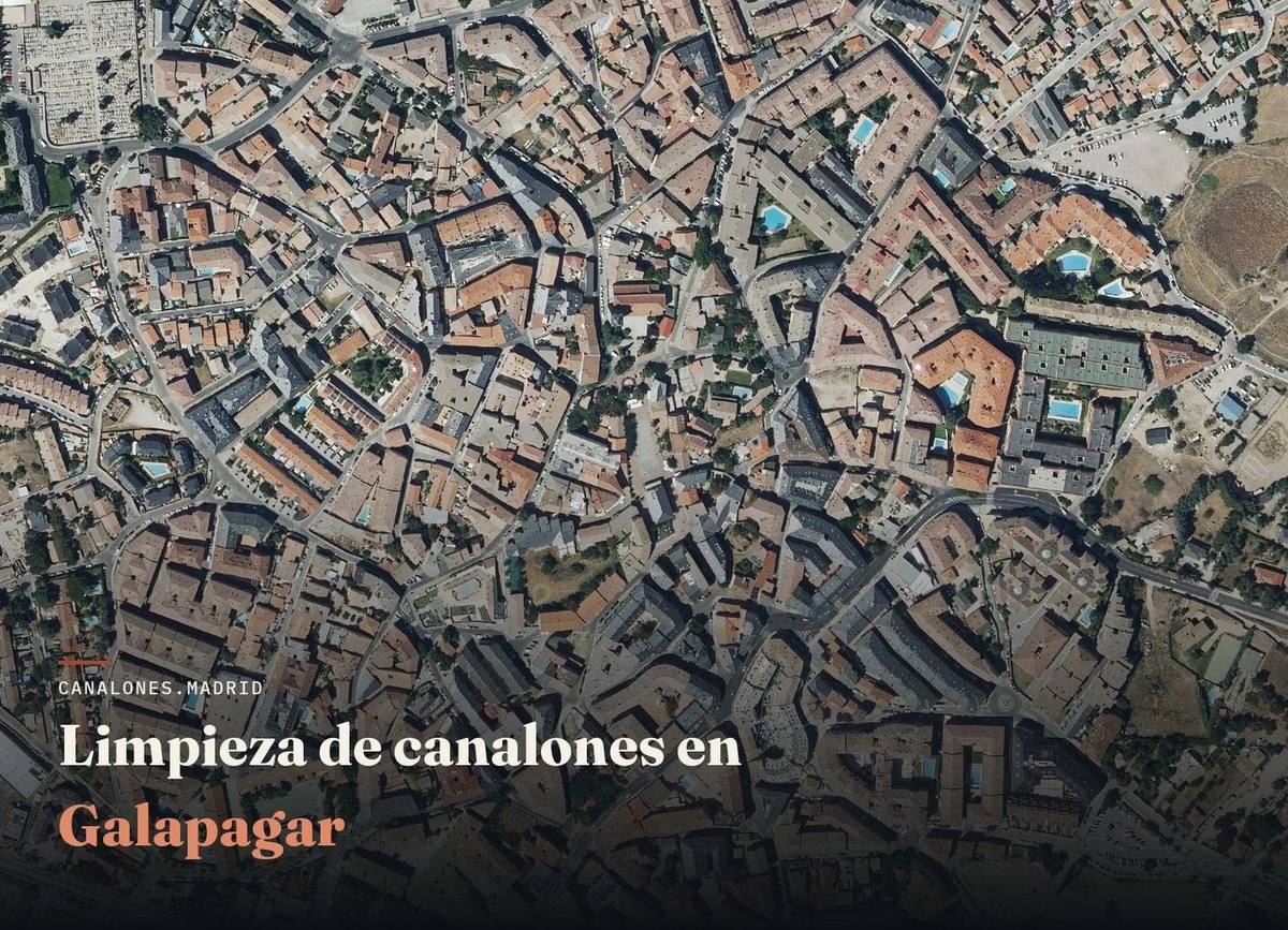 Vista aérea de Galapagar, zona de servicio de canalones.madrid para la limpieza y el mantenimiento de canalones, en una localidad con numerosas urbanizaciones y comunidades de vecinos.